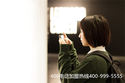 (400電話屬于什么)(企業(yè)使用400電話的特點表現(xiàn)有哪些？)